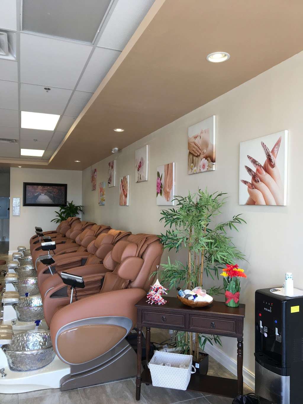 Tavares Nails & Spa | 2018 State Rd 19, Tavares, FL 32778 | Phone: (352) 508-9885