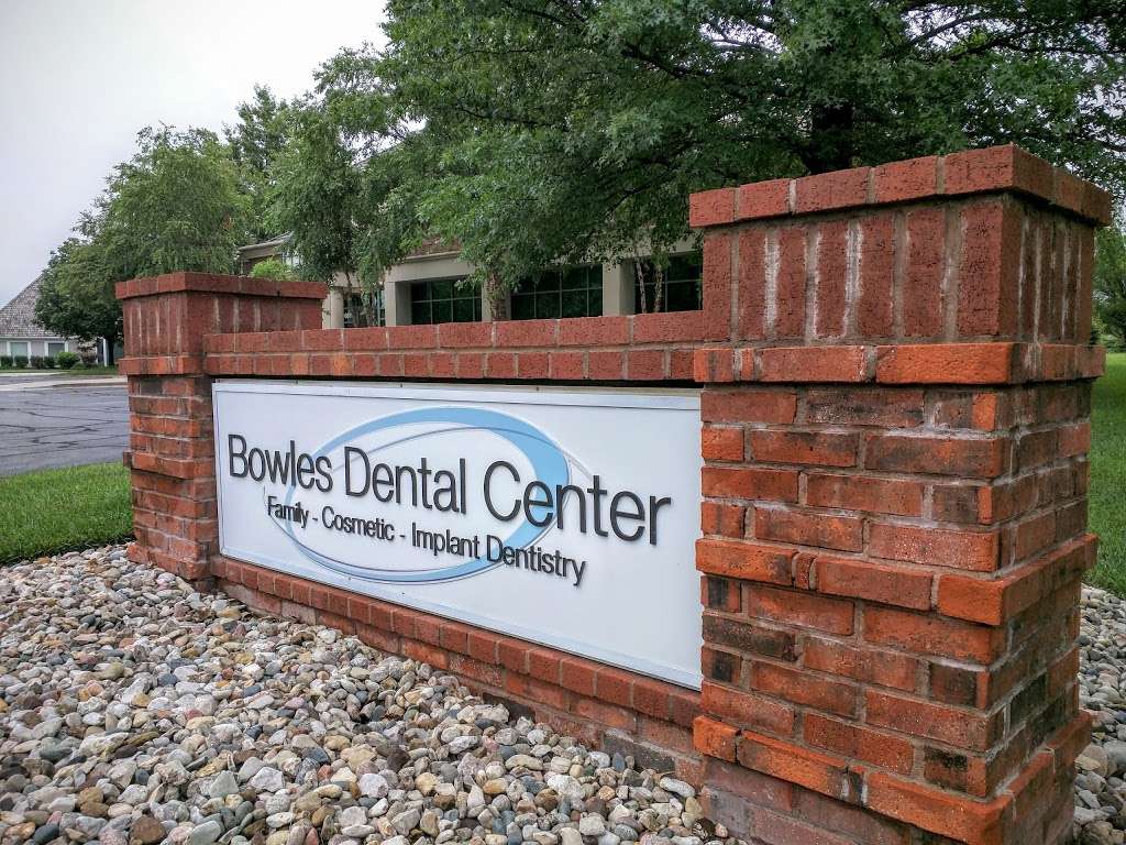 Bowles Dental Center | 6811 W 121st St, Overland Park, KS 66209, USA | Phone: (913) 491-6663