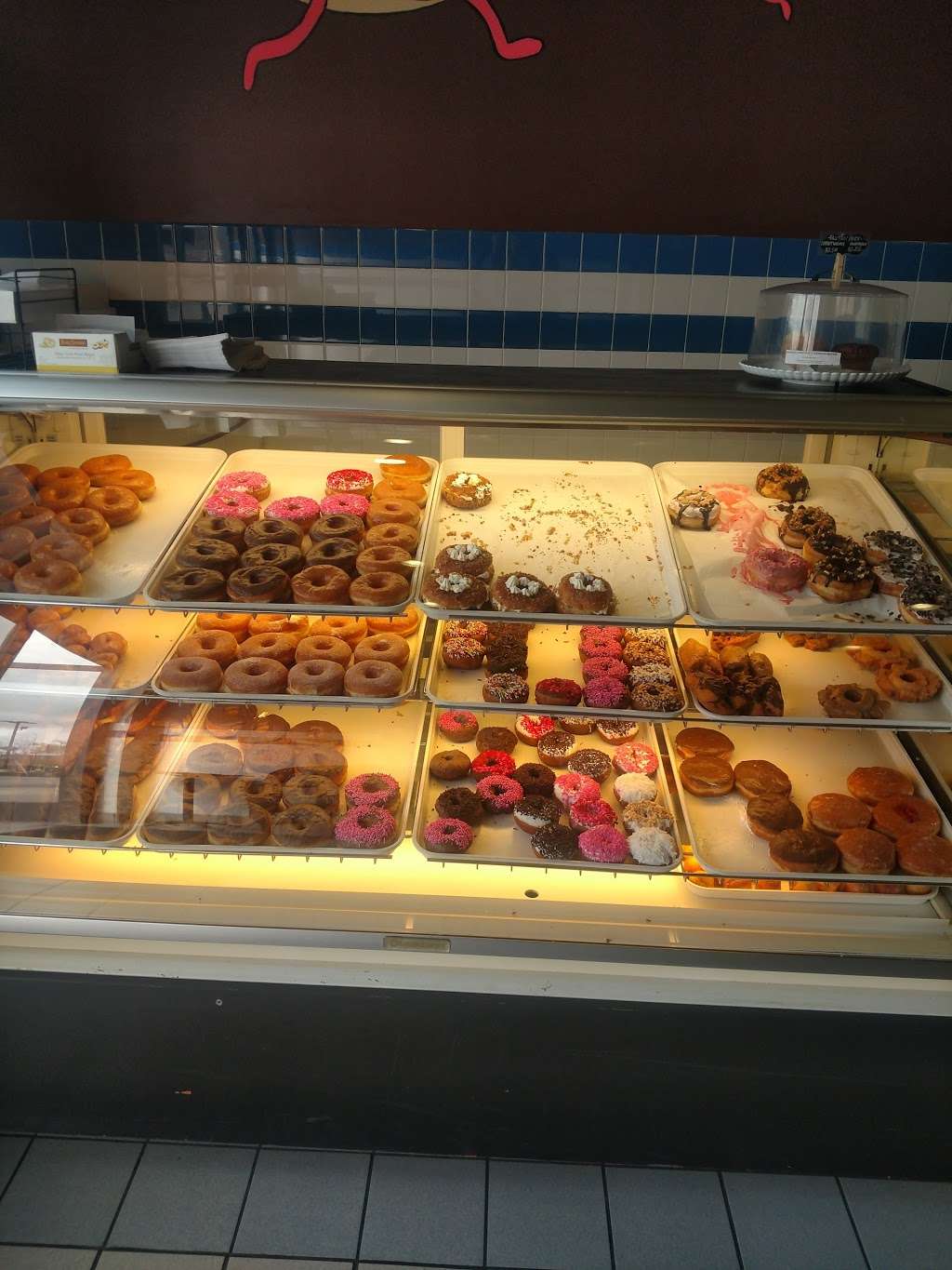 KYNDY’S DONUT CAFE | 2795 Cabot Dr, Corona, CA 92883, USA | Phone: (951) 638-5828