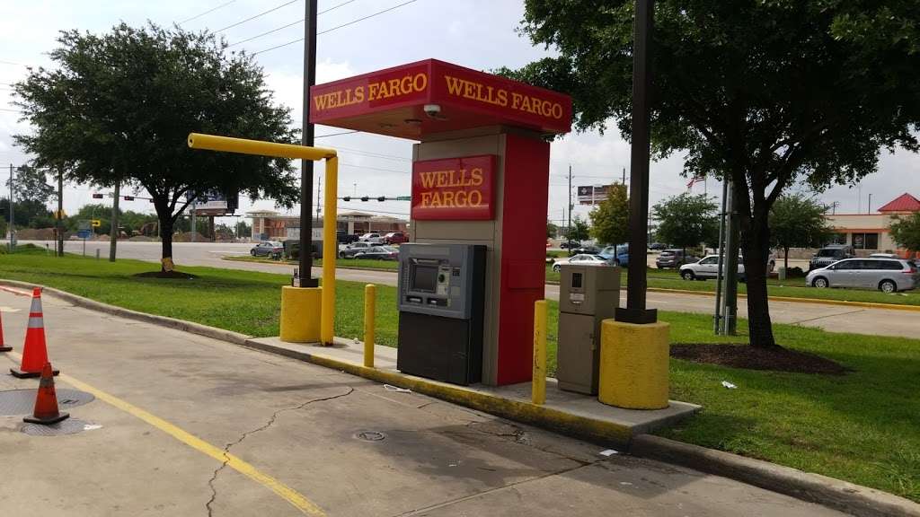 Wells Fargo ATM | 3454 S Texas 6, Houston, TX 77082, USA | Phone: (800) 869-3557