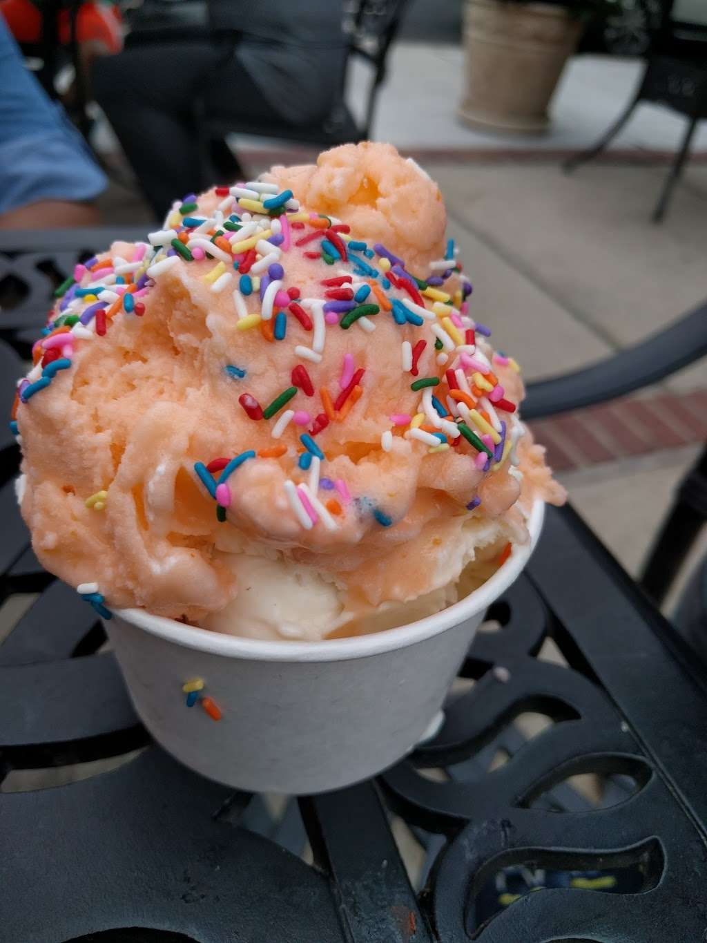 Moozys Ice Cream | 2 Trapelo Rd, Belmont, MA 02478, USA | Phone: (617) 484-4445