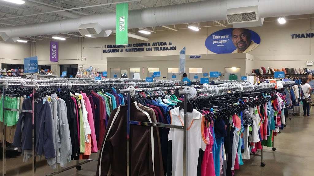 Goodwill Store & Donation Center | 761 S Midlothian Rd, Mundelein, IL 60060, USA | Phone: (847) 566-0636