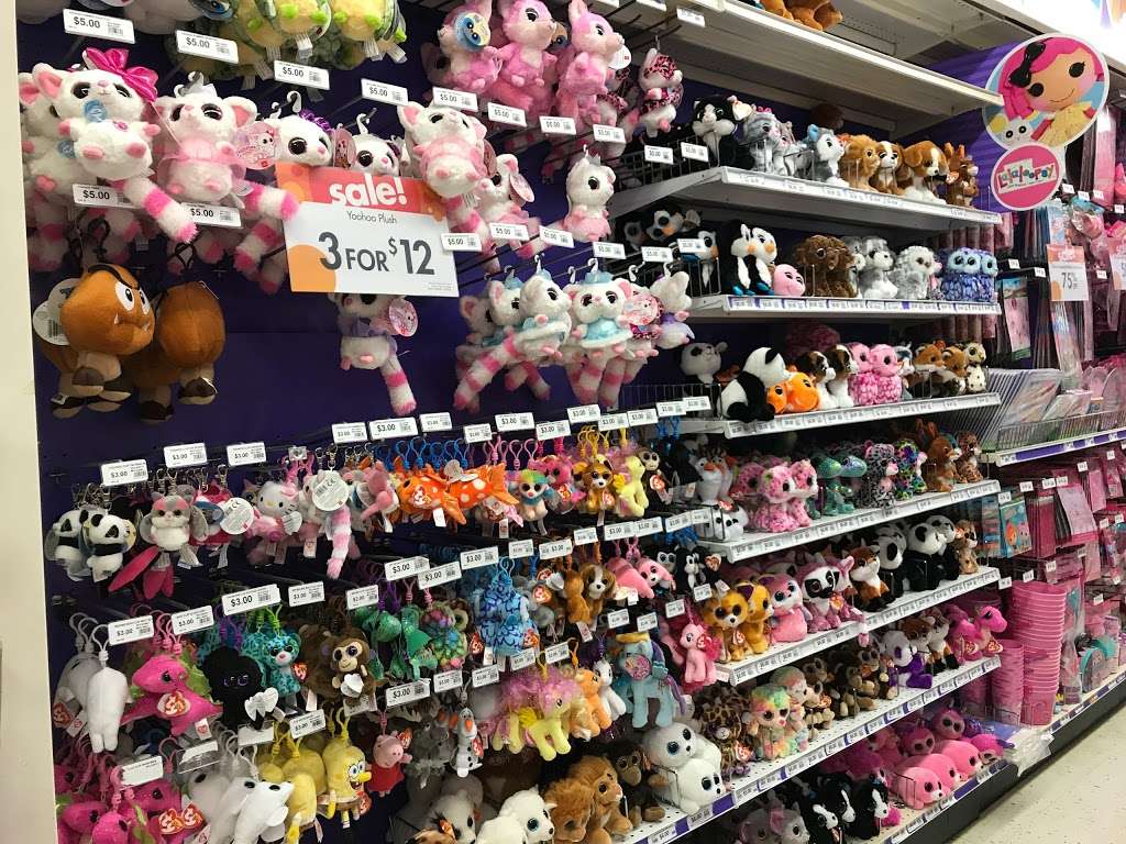 Party City | 2009 Black Rock Turnpike, Fairfield, CT 06825, USA | Phone: (203) 330-8500