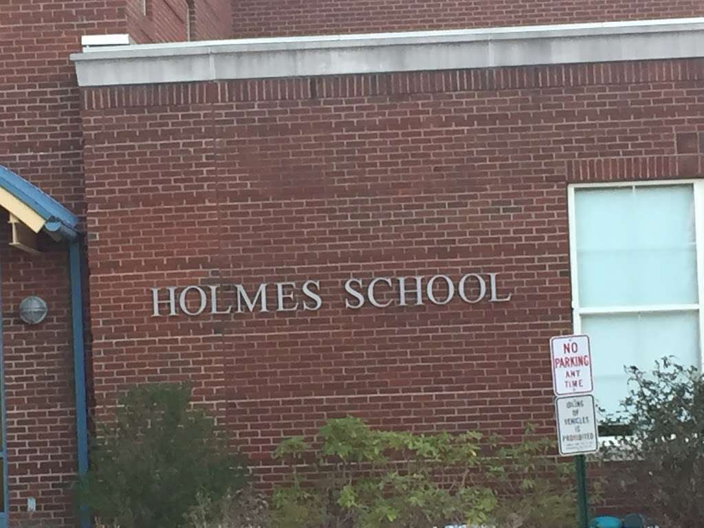 Holmes School | 18 Hoyt St, Darien, CT 06820, USA | Phone: (203) 353-4371
