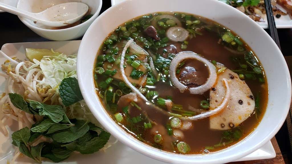 Pho Nguyen Restaurant | 18410 US. Highway 281 N, Suite 115, San Antonio, TX 78259, USA | Phone: (210) 402-1553