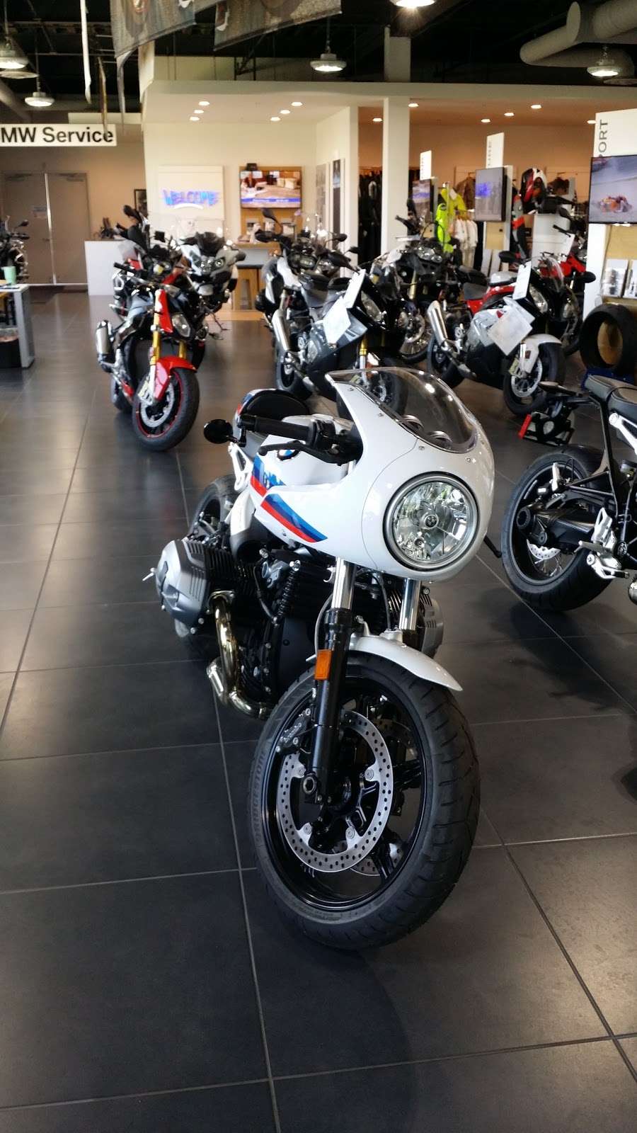 BMW of Denver | 10350 E Easter Ave, Centennial, CO 80112 | Phone: (303) 755-6400