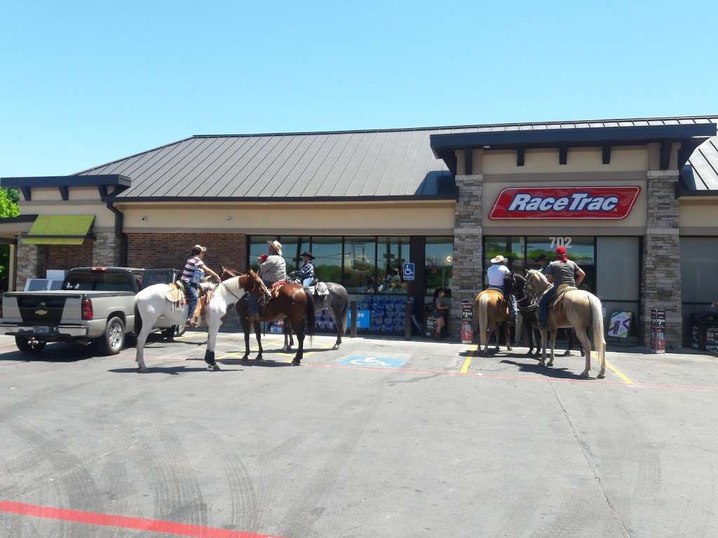 RaceTrac | 702 N Belt Line Rd #5862, Grand Prairie, TX 75050, USA | Phone: (972) 263-2727