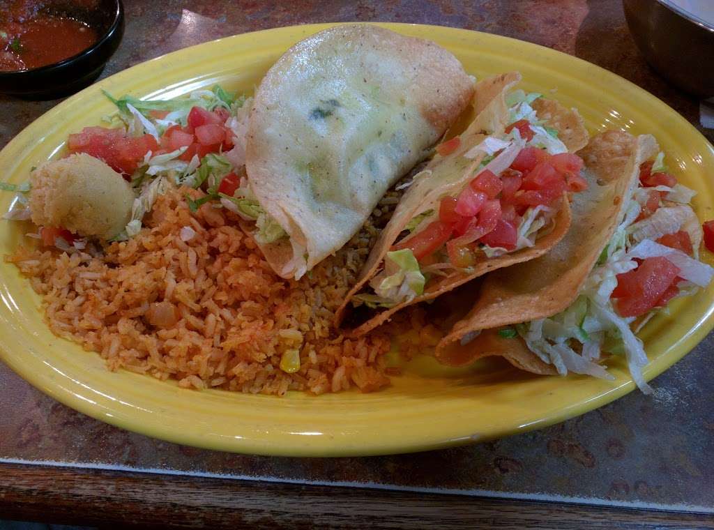 Mi Ranchito | 14154 W 119th St, Olathe, KS 66062 | Phone: (913) 780-1717