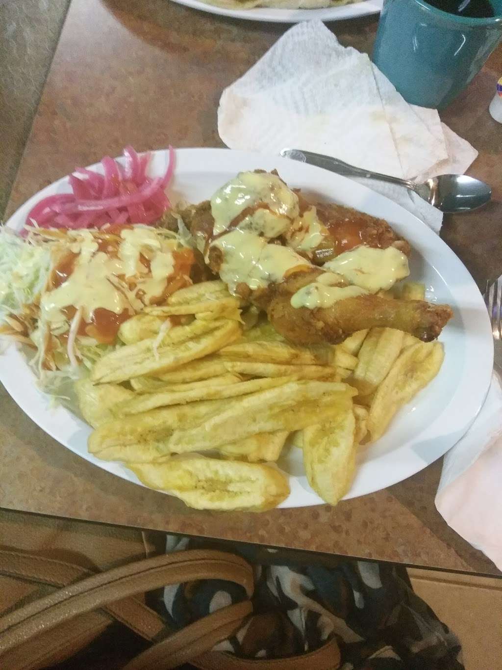 Delicias de Honduras Restaurant | 265 N 7th St, Kansas City, KS 66101 | Phone: (913) 608-5488