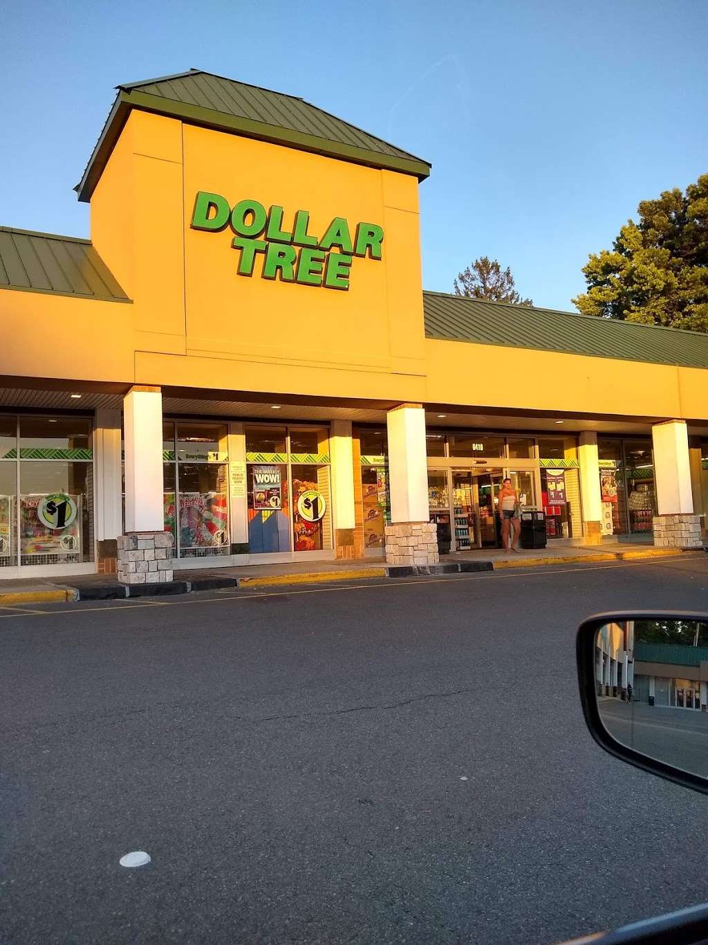 Dollar Tree | 6410 Amboy Rd, Staten Island, NY 10309, USA | Phone: (718) 569-3016