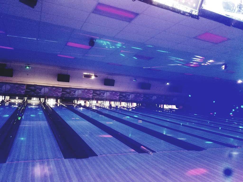 High Desert Lanes Bowling Center | 205 Fitzgerald Blvd., Bldg 5214, Edwards, CA 93523, USA | Phone: (661) 275-2695