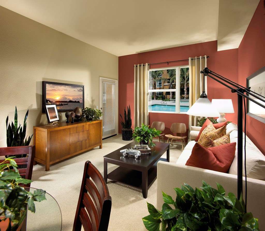 Calypso Apartments and Lofts | 2801 Alton Pkwy, Irvine, CA 92606, USA | Phone: (949) 724-1722