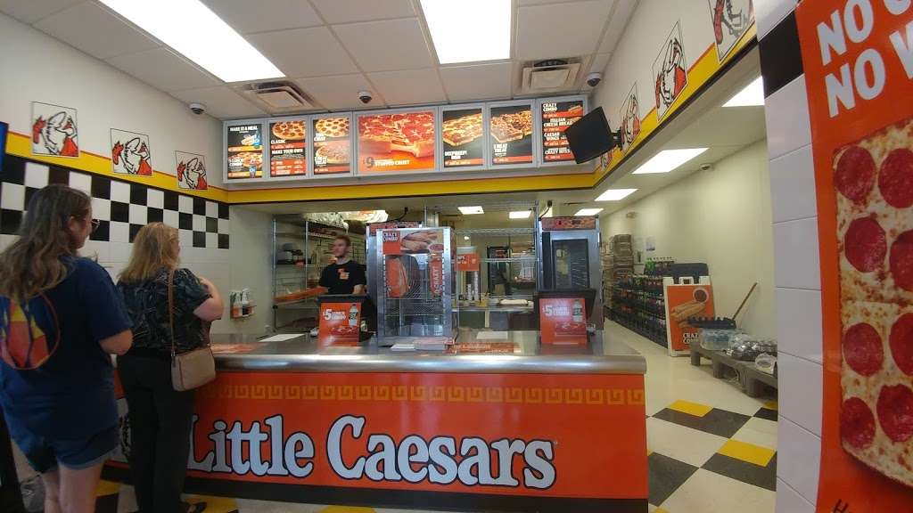 Little Caesars Pizza | 7 Alafaya Woods Blvd #3000, Oviedo, FL 32765, USA | Phone: (407) 366-6700
