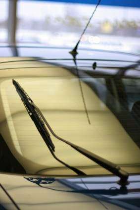 ABJ Auto Glass | 1674 Hollenbeck Ave, Sunnyvale, CA 94087, USA | Phone: (408) 691-5910