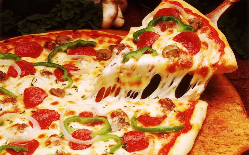 Manhattan Pizza II | 4955 E Craig Rd #14, Las Vegas, NV 89115, USA | Phone: (702) 643-6664
