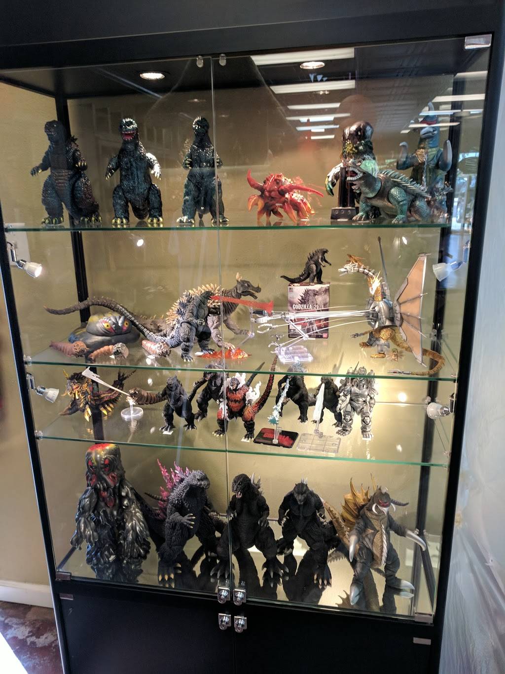 Guzu Gallery | 5000 N Lamar Blvd, Austin, TX 78751, USA | Phone: (512) 454-4898