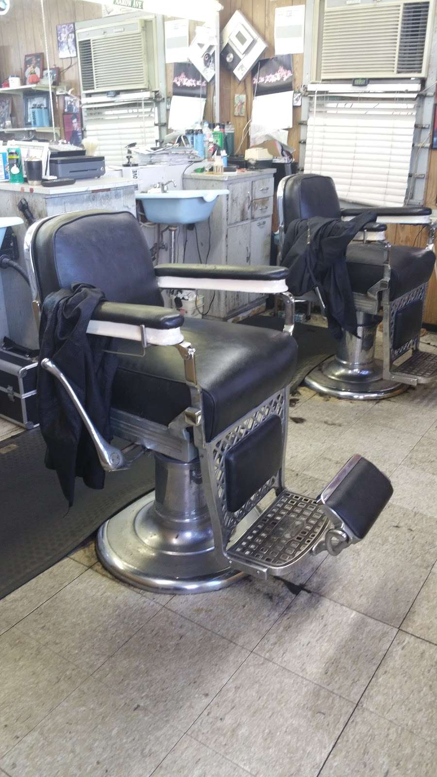 Bills Barber Shop | 12012 Rosecrans Ave, Norwalk, CA 90650, USA | Phone: (562) 864-8407