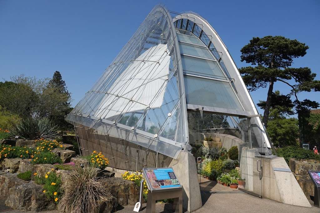 Davies Alpine House | Royal Botanic Gardens, Kew Rd, Richmond TW9 3AB, UK | Phone: 020 8332 5000