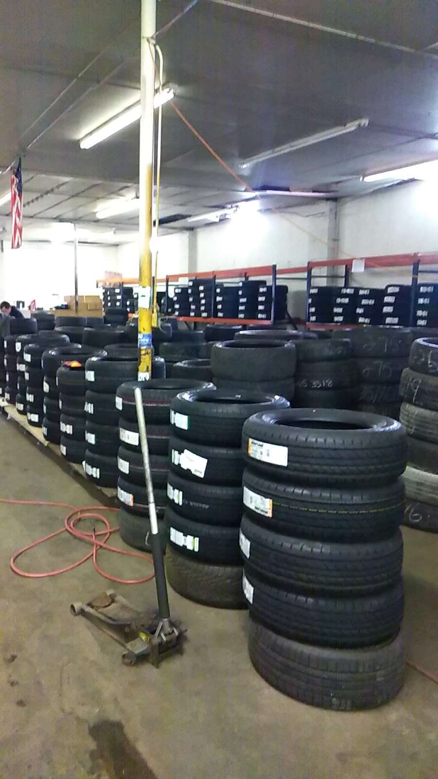 Happy Way Tire Shop | 1418 E Ridge Rd, Gary, IN 46409, USA | Phone: (219) 979-8930