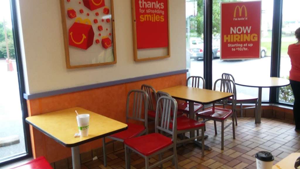 McDonalds | 1722 Liberty Rd, Eldersburg, MD 21784, USA | Phone: (410) 795-8302