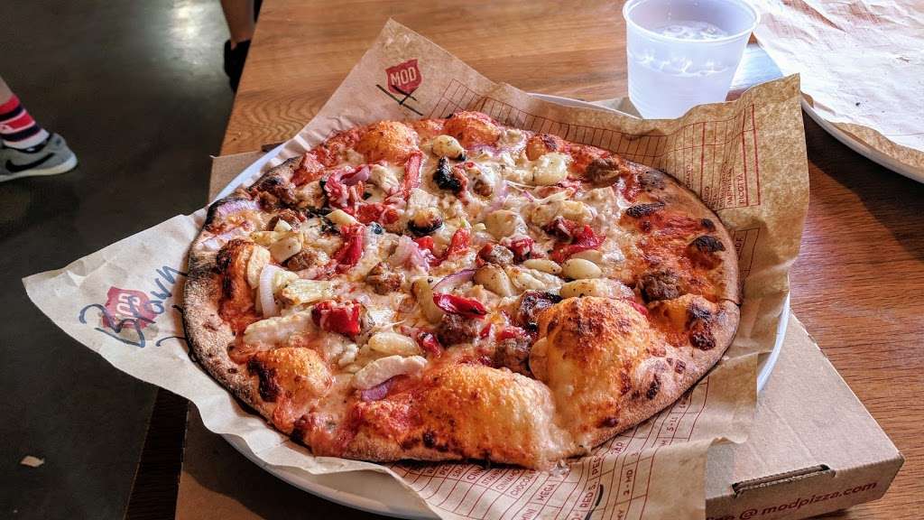 MOD Pizza | 1112 NE Coronado Dr, Blue Springs, MO 64014, USA | Phone: (816) 406-0963