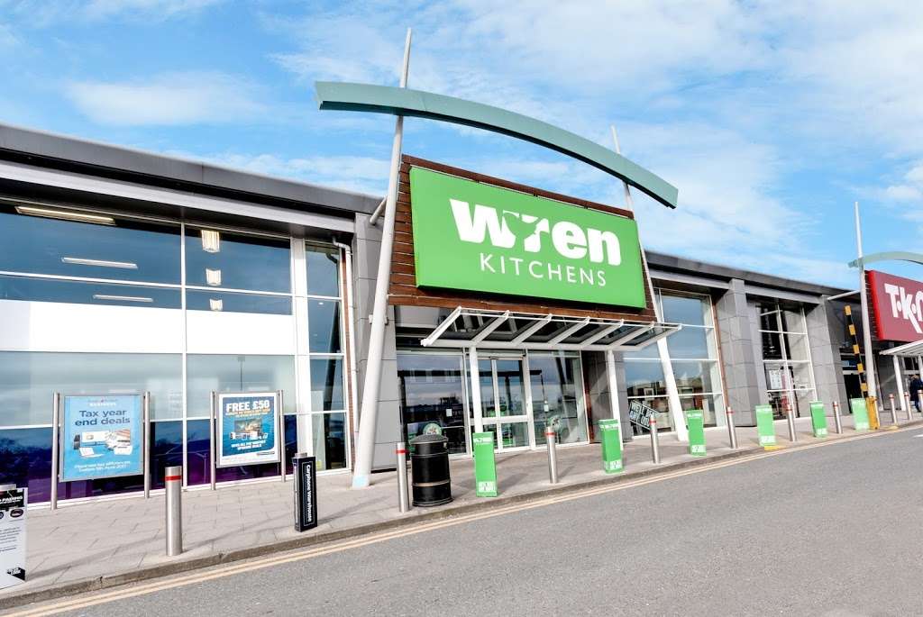 Wren Kitchens | Pipps Hill Retail Park, Miles Gray Rd, Basildon SS14 3AF, UK | Phone: 01268 921846