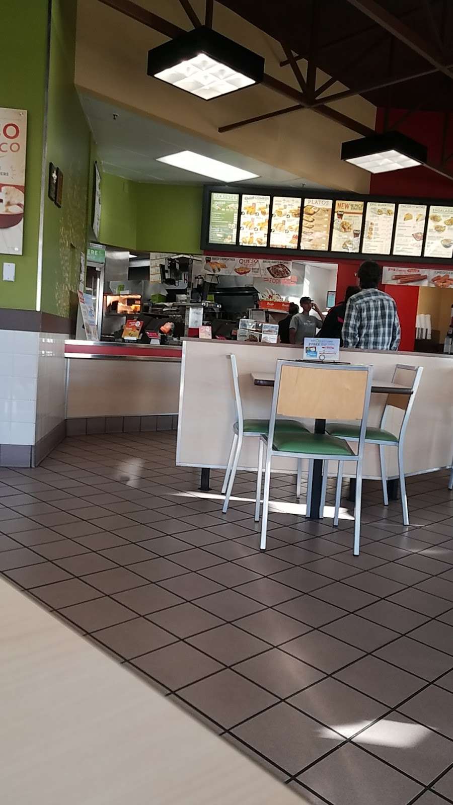 Del Taco | 15300 Summit Ave, Fontana, CA 92336, USA | Phone: (909) 463-0059