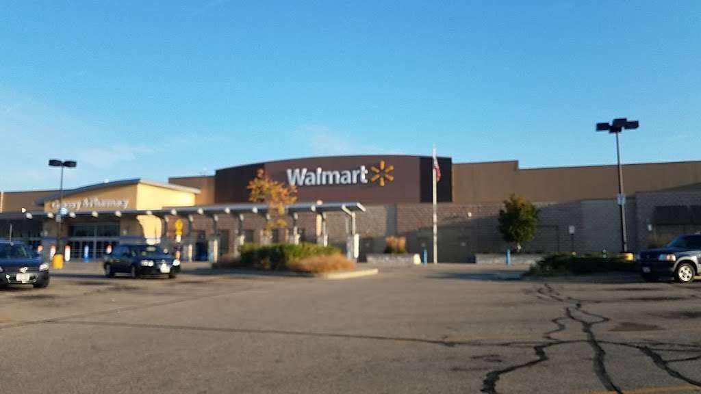 Walmart Supercenter | 2000 S West Ave, Waukesha, WI 53189, USA | Phone: (262) 521-1815