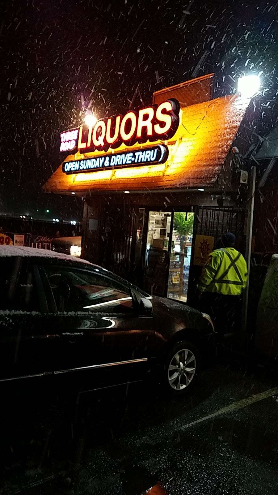 Three Roads Liquors | 13704 Brandywine Rd, Brandywine, MD 20613, USA | Phone: (301) 782-3727