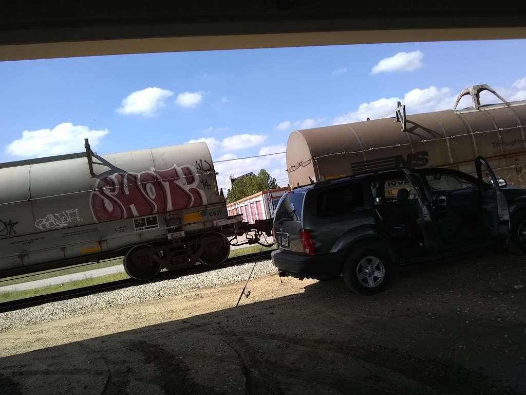 Lock-Box Storage | 2304 I-35E, Carrollton, TX 75006, USA | Phone: (972) 242-0051