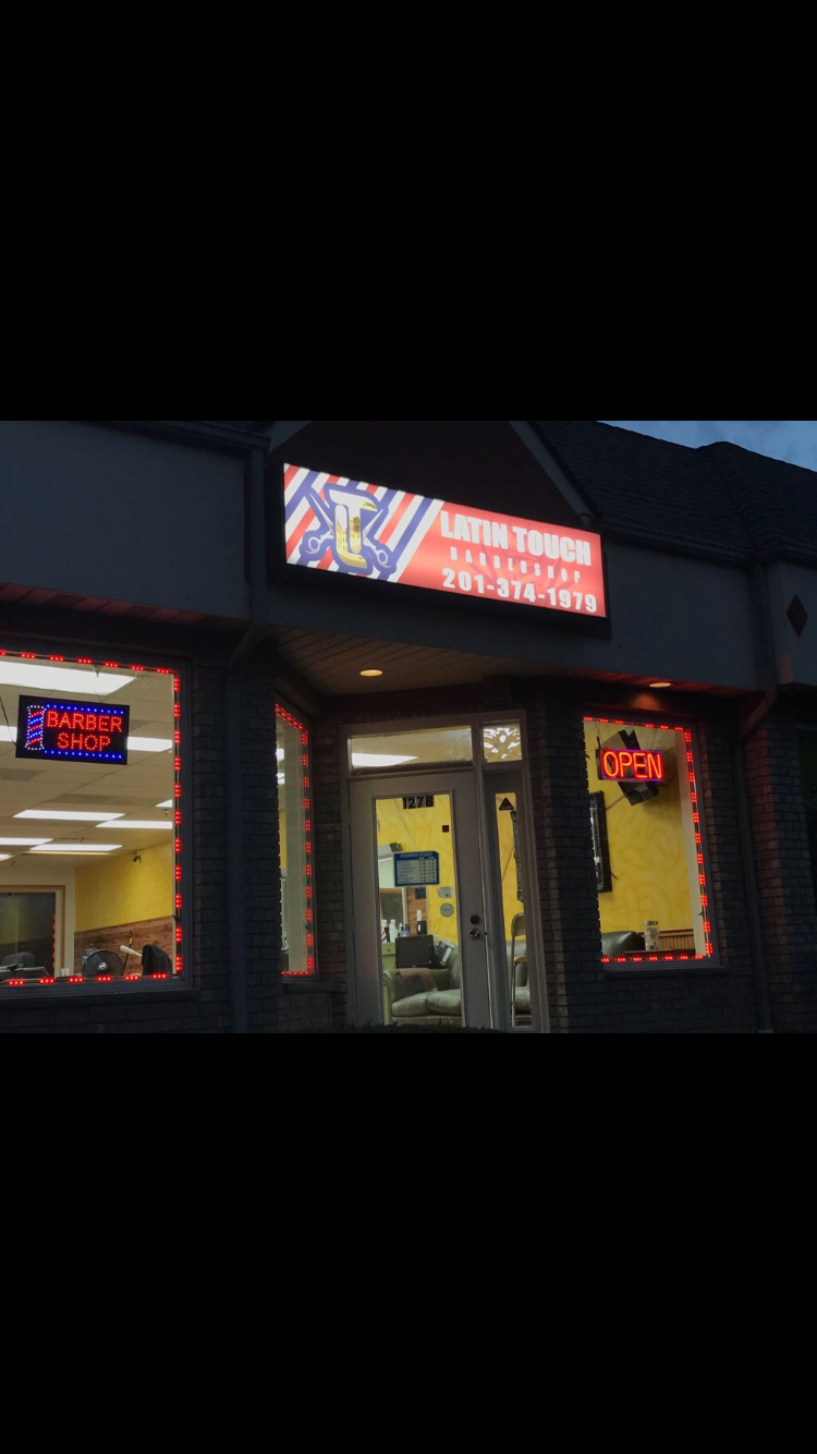 Latin Touch Barber Shop | 127 S Washington Ave, Bergenfield, NJ 07621, USA | Phone: (201) 374-1979