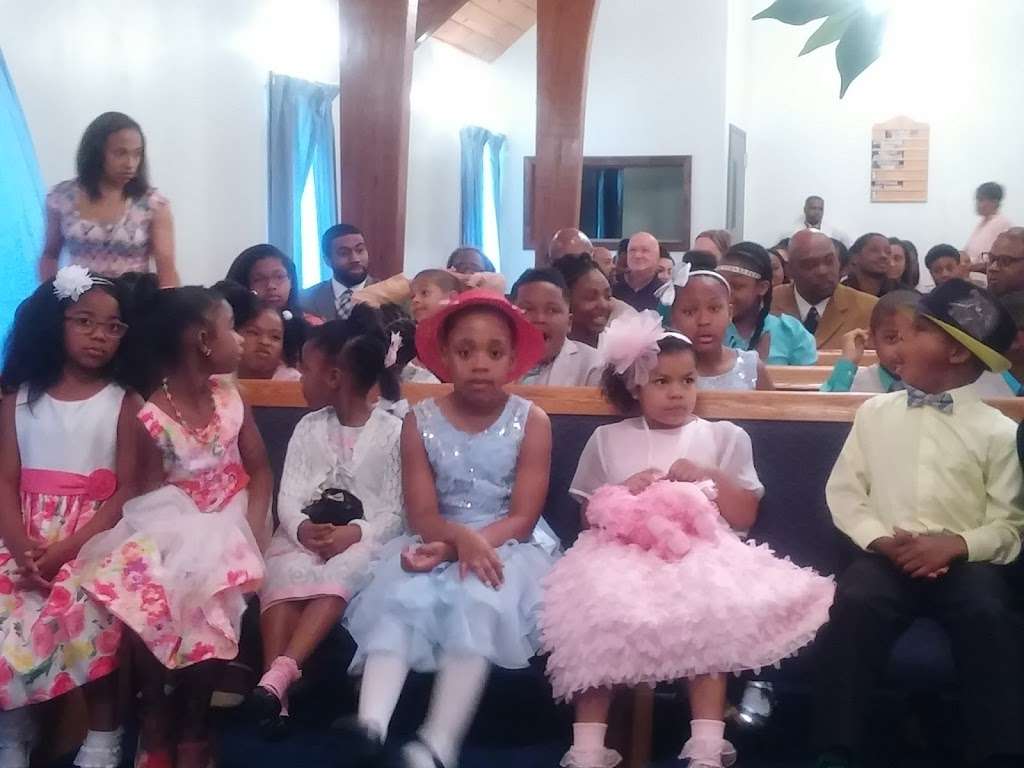 New Hope Church-God In Christ | 1400 W Santa Fe St, Olathe, KS 66061, USA | Phone: (913) 768-8300