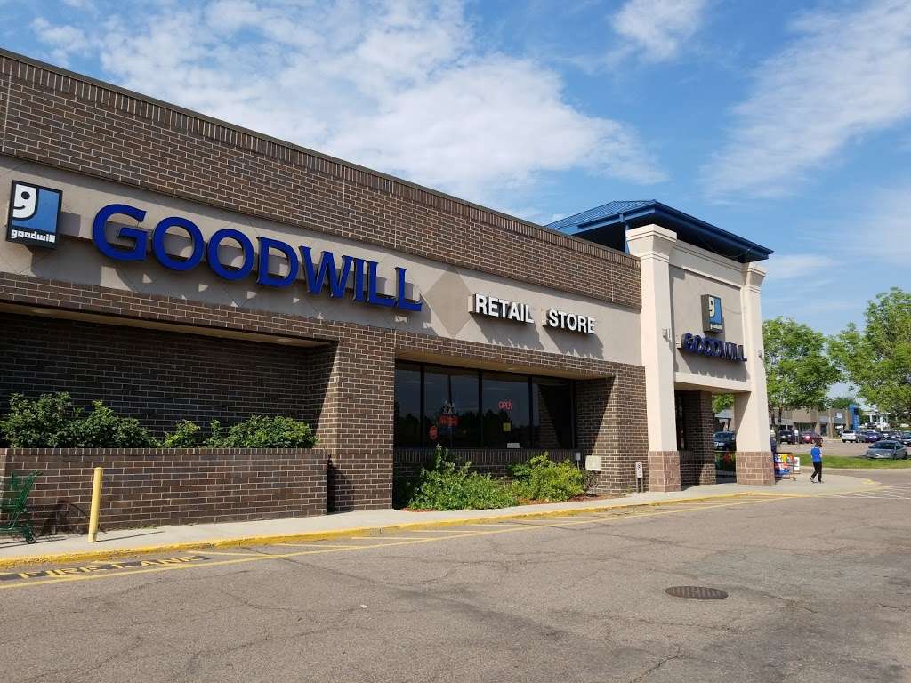 Goodwill Littleton - County Line | 161 W County Line Rd, Littleton, CO 80129 | Phone: (303) 738-2152