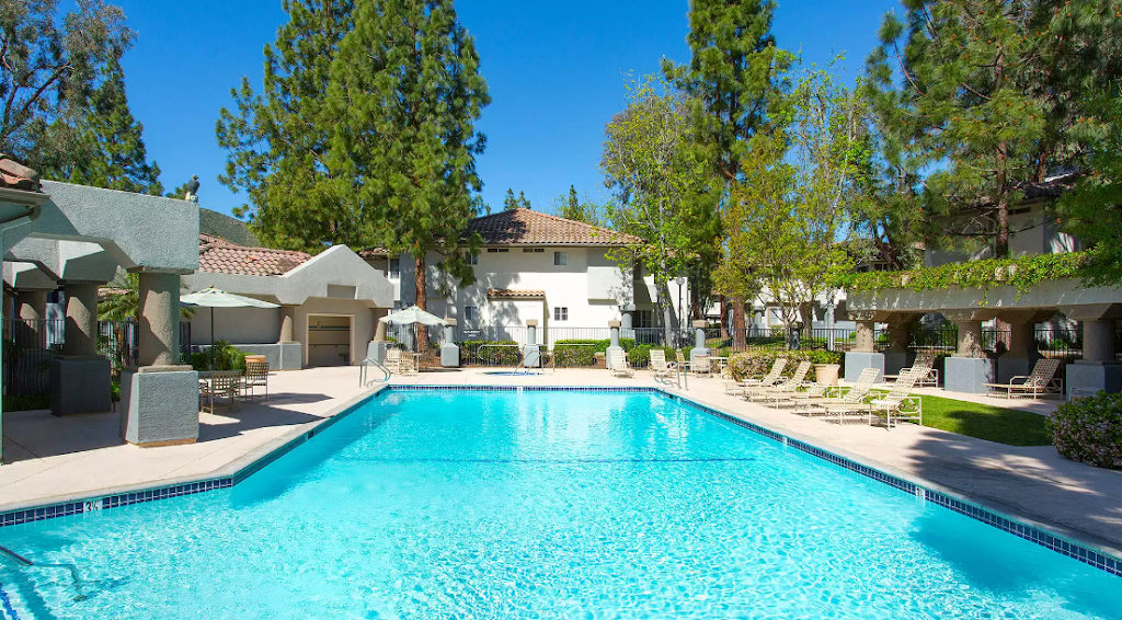 Oak Park Apartment Homes | 5325 Oak Park Ln, Oak Park, CA 91377 | Phone: (818) 707-7743