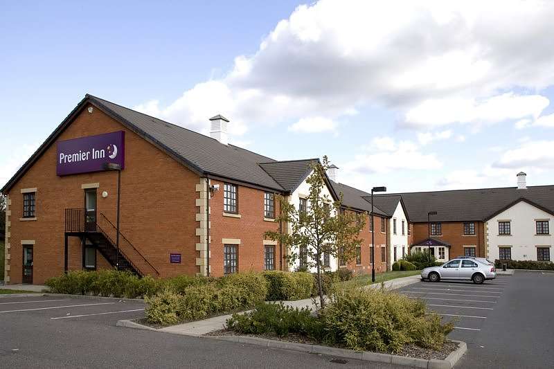 Premier Inn Waltham Abbey | Sewardstone Rd, Waltham Abbey EN9 3QF, UK | Phone: 0871 527 9122