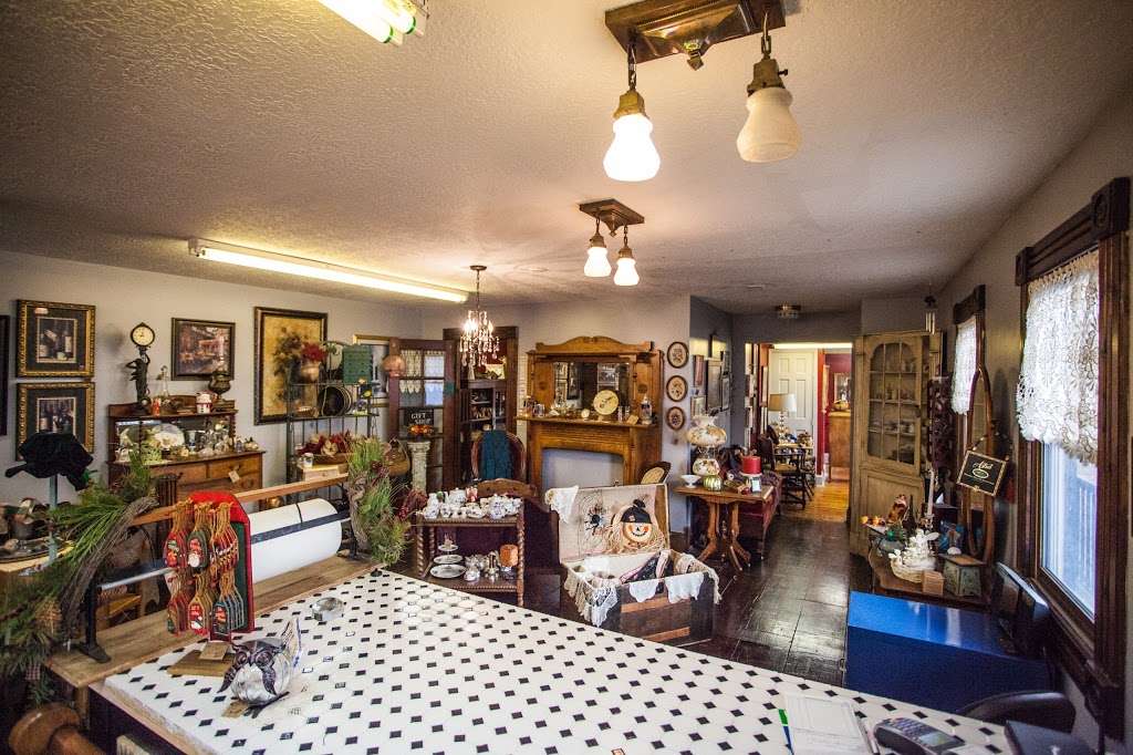 As Time Goes By Antiques | 125 W Broadway St, Peculiar, MO 64078 | Phone: (816) 779-3322