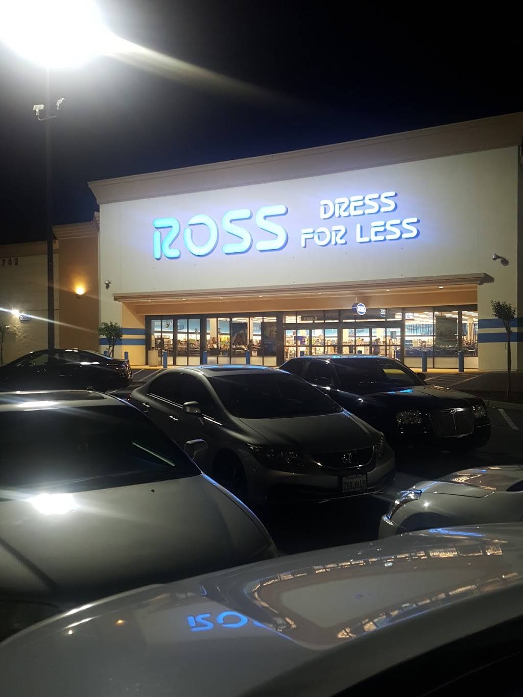 Ross Dress for Less | 3702 E Hammer Ln, Stockton, CA 95212, USA | Phone: (209) 476-1247