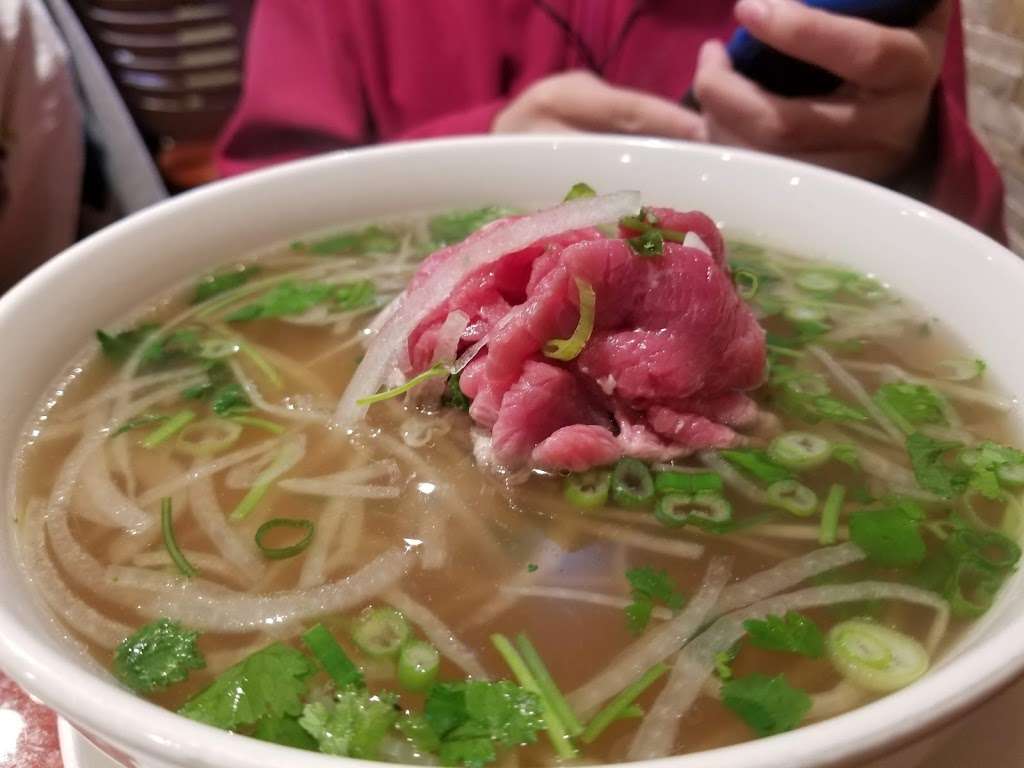 Pho 4 Ever | 9966 Main Street, Fairfax, VA 22031 | Phone: (703) 691-0090