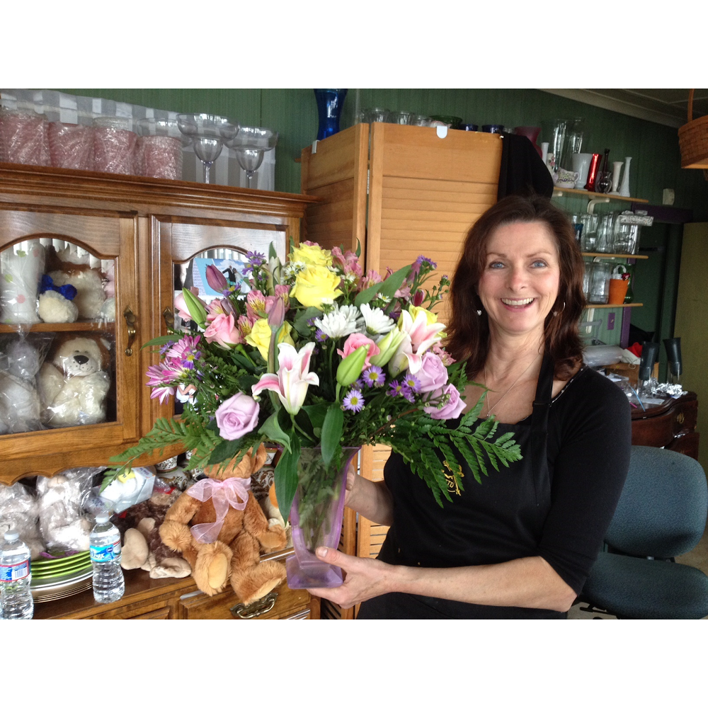 Bobbies Bloomers Flower Shop /Frackville Pa Florist | 646 Altamont Blvd, Frackville, PA 17931, USA | Phone: (570) 874-2131