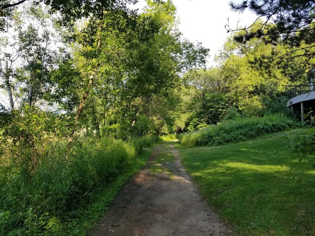 Harriet Alexander Nature Center | 2520 Dale St N, Roseville, MN 55113, USA | Phone: (651) 765-4262