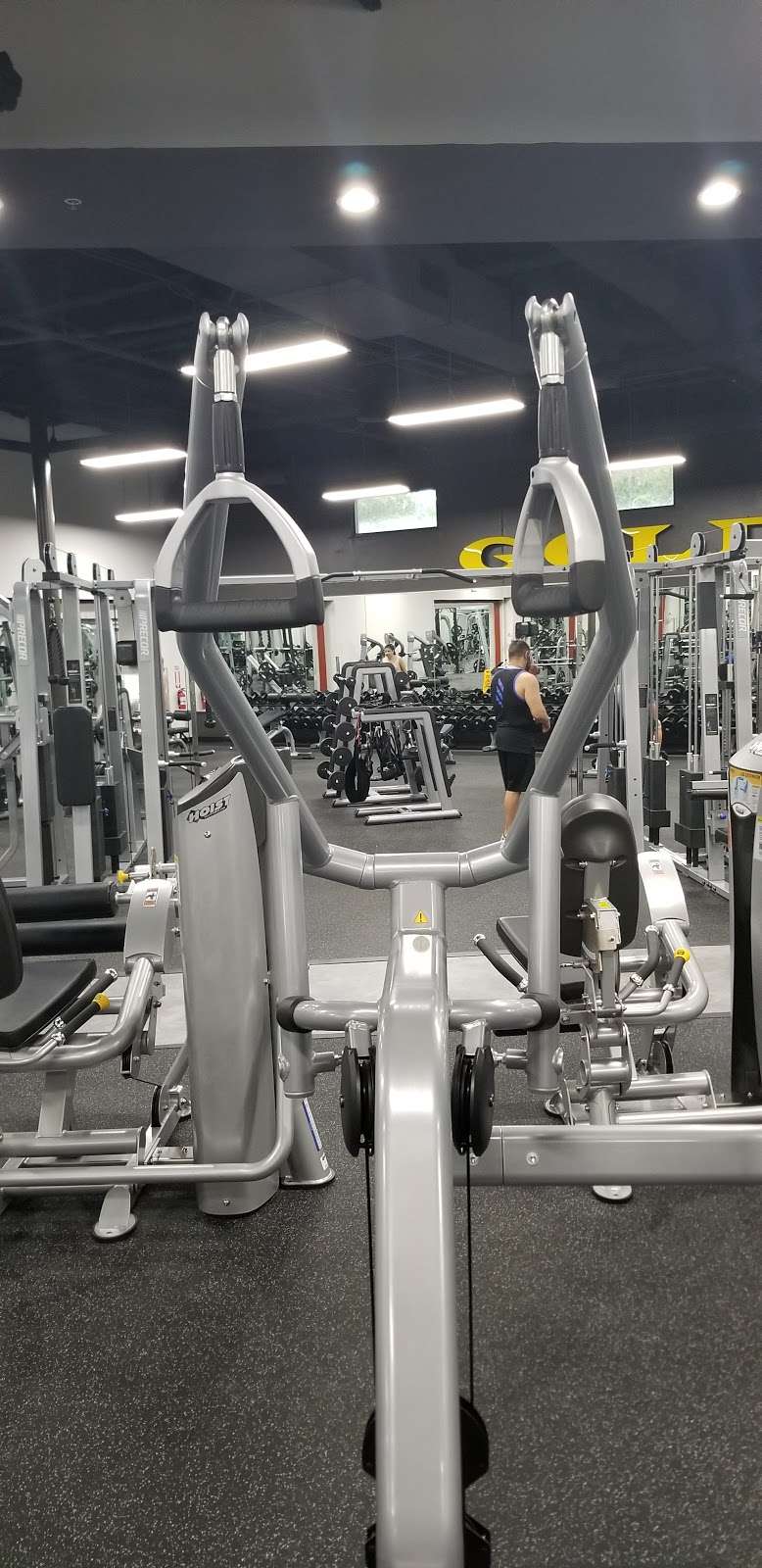 Golds Gym The Woodlands | 4775 W Panther Creek Dr #270, The Woodlands, TX 77381 | Phone: (713) 814-4777