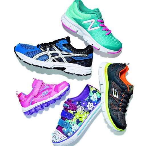 Famous Footwear | 24126 Commercial Dr, Rosenberg, TX 77471, USA | Phone: (832) 945-6715