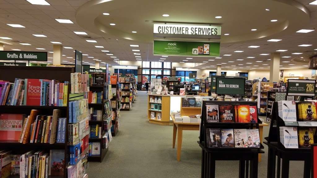 Barnes & Noble | 300 Neshaminy Mall, Bensalem, PA 19020, USA | Phone: (215) 364-4235