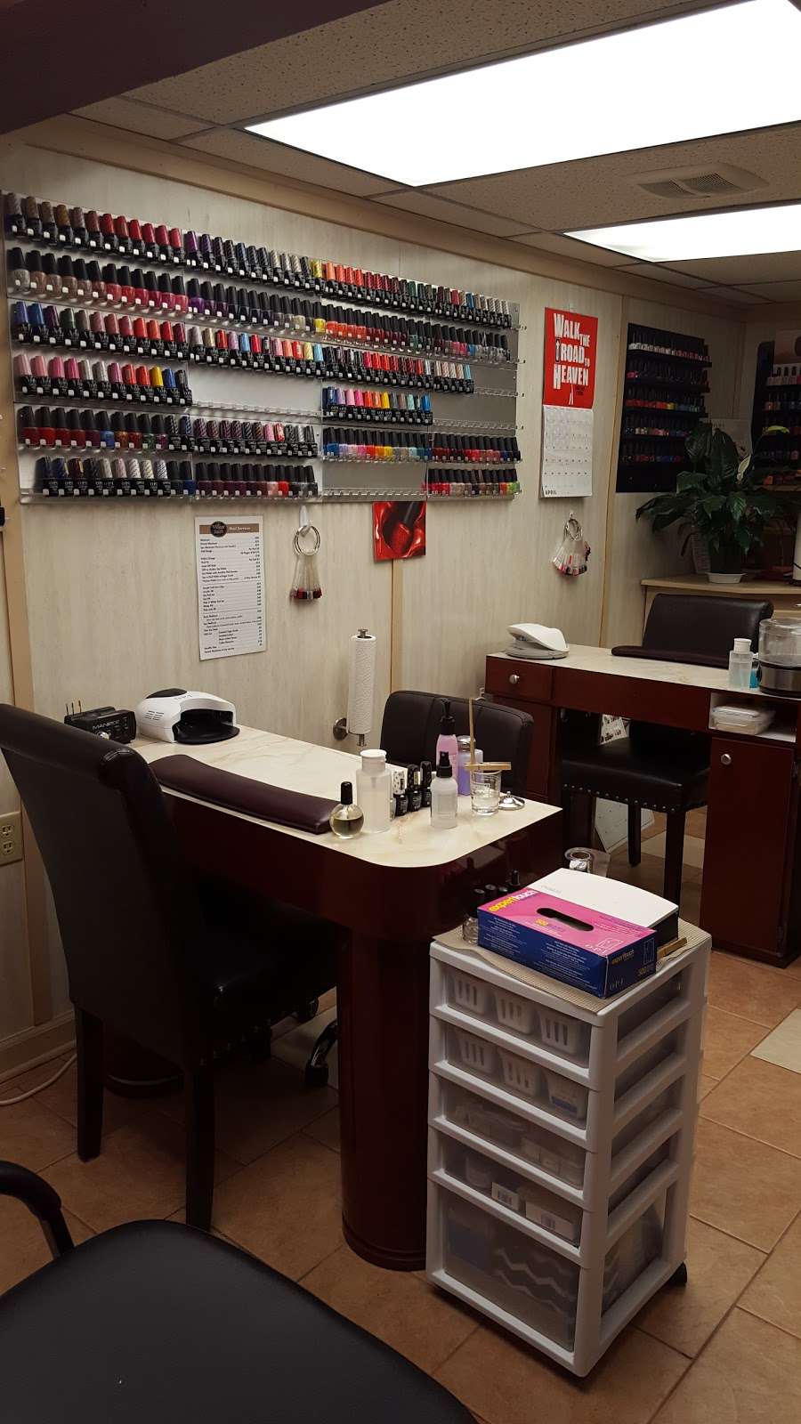 Village Salon | 3322 Friedensburg Rd, Oley, PA 19547, USA | Phone: (610) 987-0266