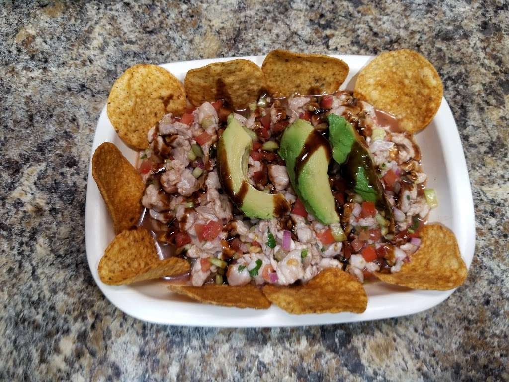 Mariscos Mar Culichi | Av. Paseo del Lago 19520, El Lago, 22210 Tijuana, B.C., Mexico | Phone: 664 128 5613