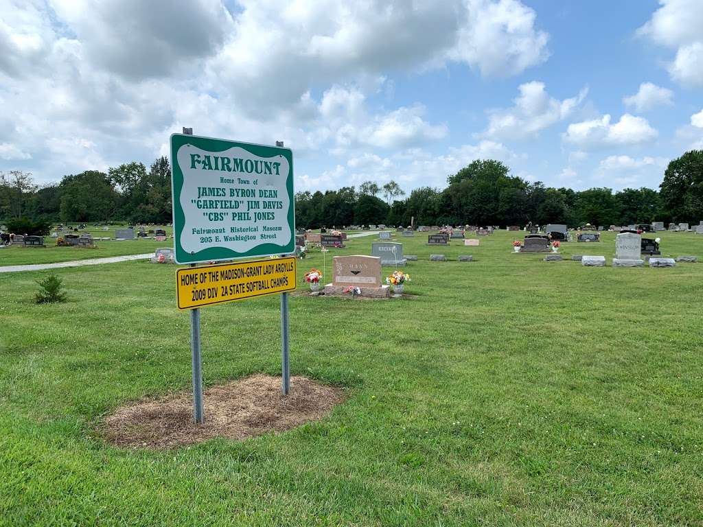 James Deans Gravesite | 8106-8334 S 150 E, Fairmount, IN 46928, USA