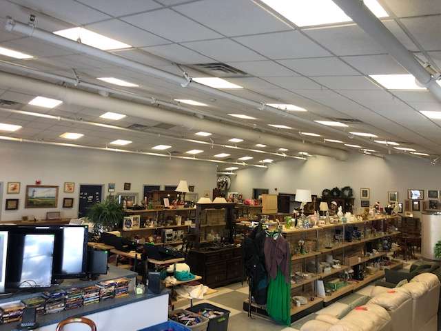 Pickers Discount & Thrift | 2 Commercial Ln Suite 1, Londonderry, NH 03053, USA | Phone: (603) 854-8570