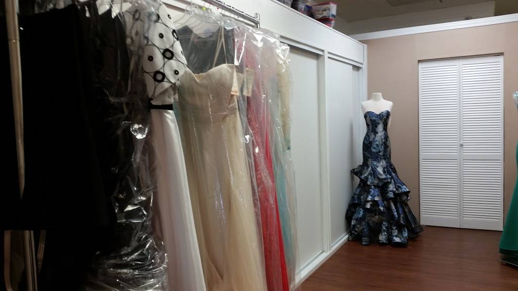 Tailor Shop by Larissa | 5405 W Charleston Blvd, Las Vegas, NV 89146, USA | Phone: (702) 431-6470