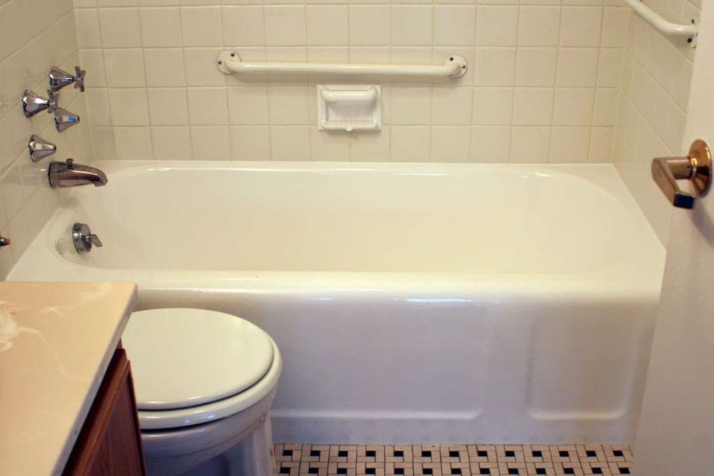 Coutino Refinishing Tubs & More | 2005 E Elm St, Griffith, IN 46319, USA | Phone: (219) 980-2902