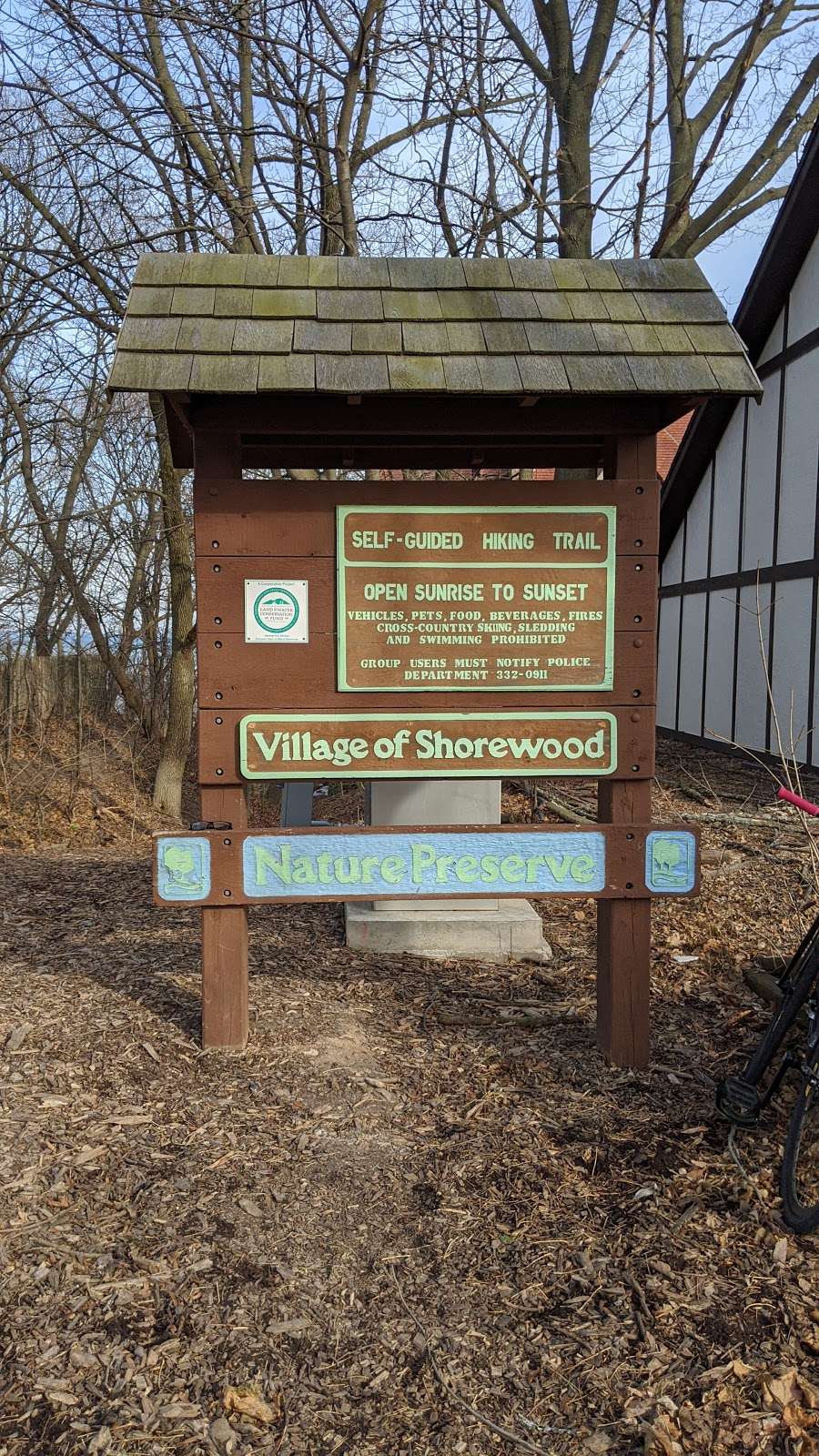 Shorewood Nature Preserve | 3950 N Lake Dr, Shorewood, WI 53211, USA | Phone: (414) 847-2650